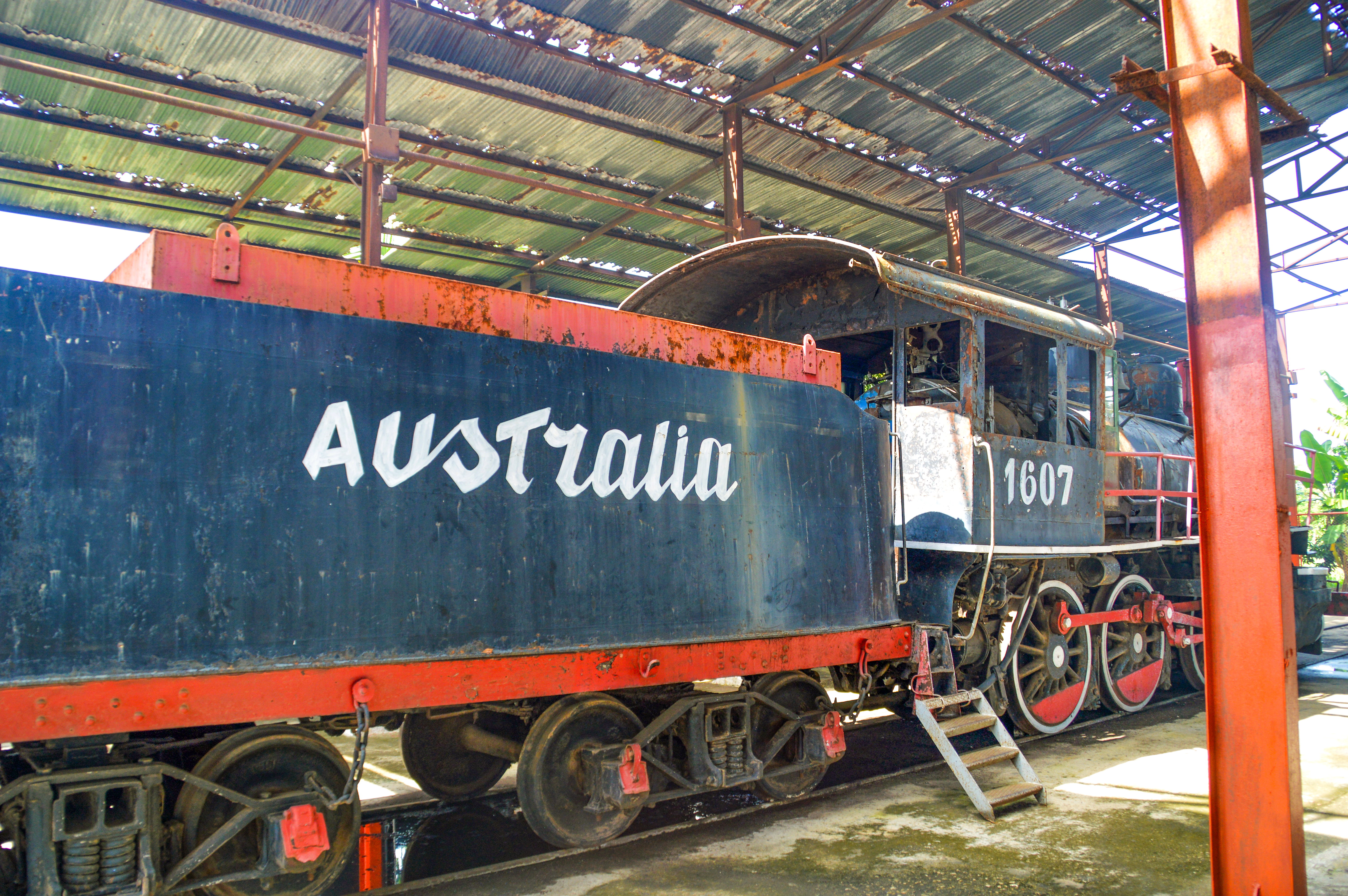 In_The_Loco_Shed_D3200_10152015_396.jpg
