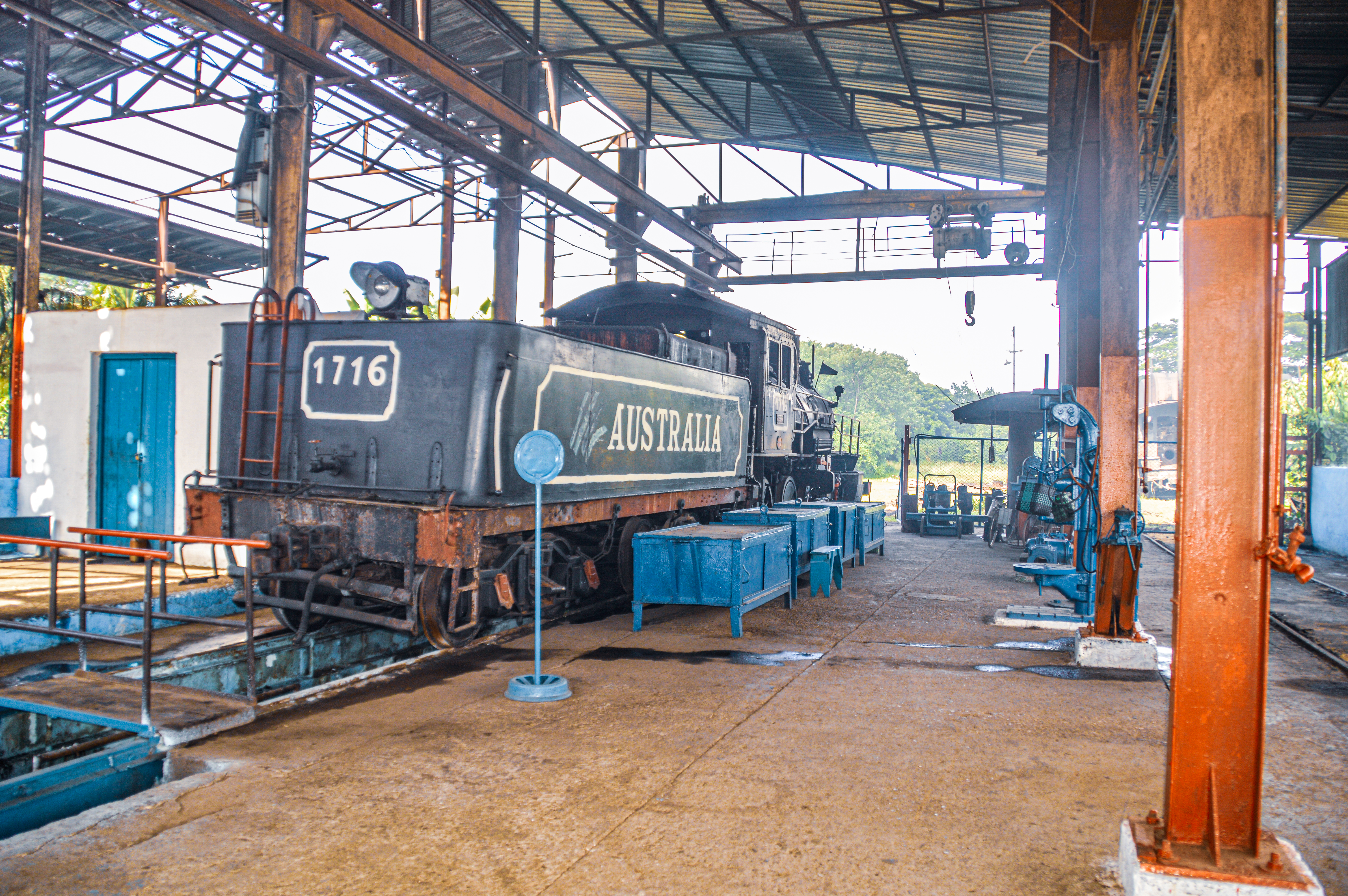 Locomotive_In_The_Shed_D3200_10152015_385.jpg