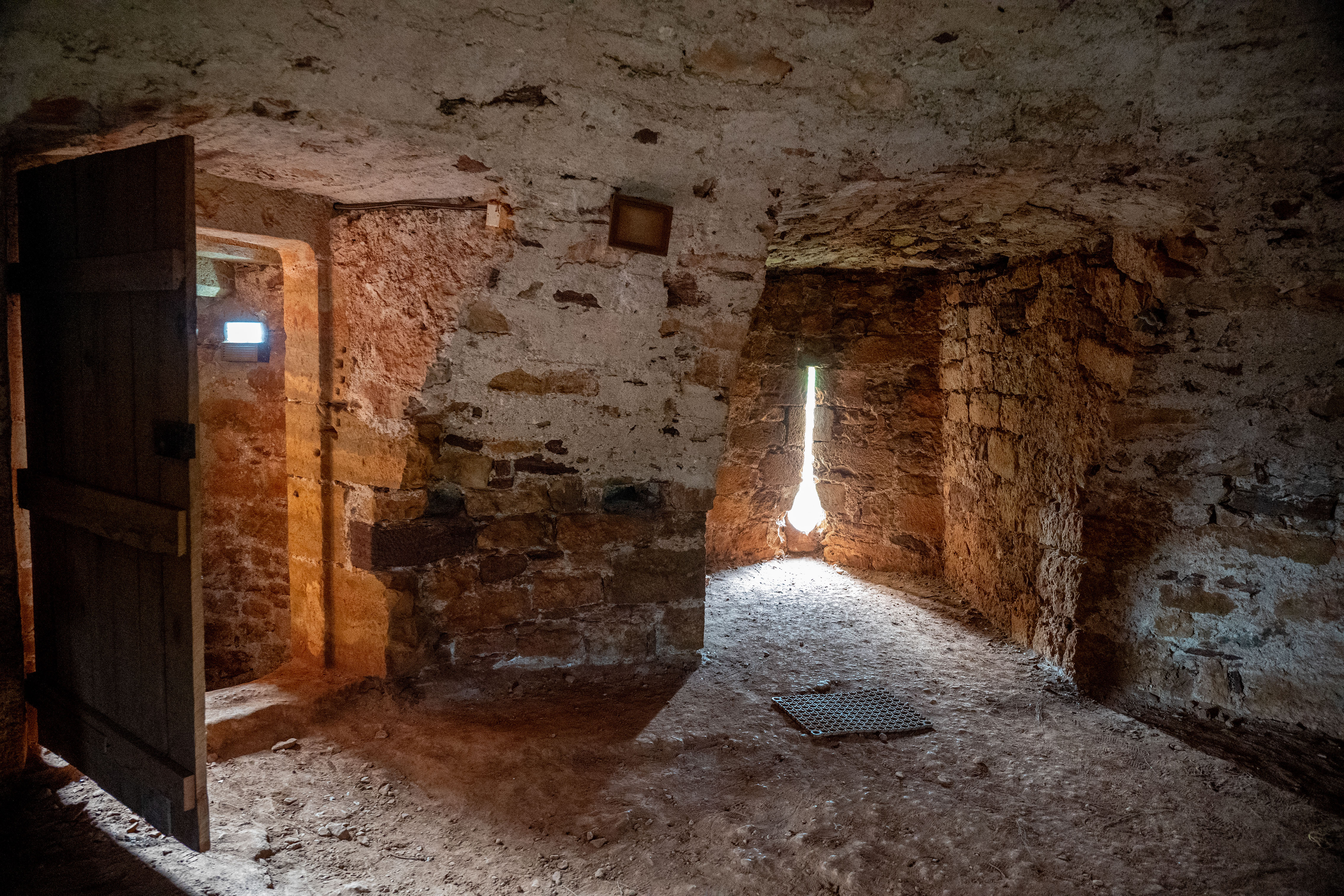 Château_de_Castelnau-Bretenoux_Tower_Interior_Z6iii_06062025_5478.jpg