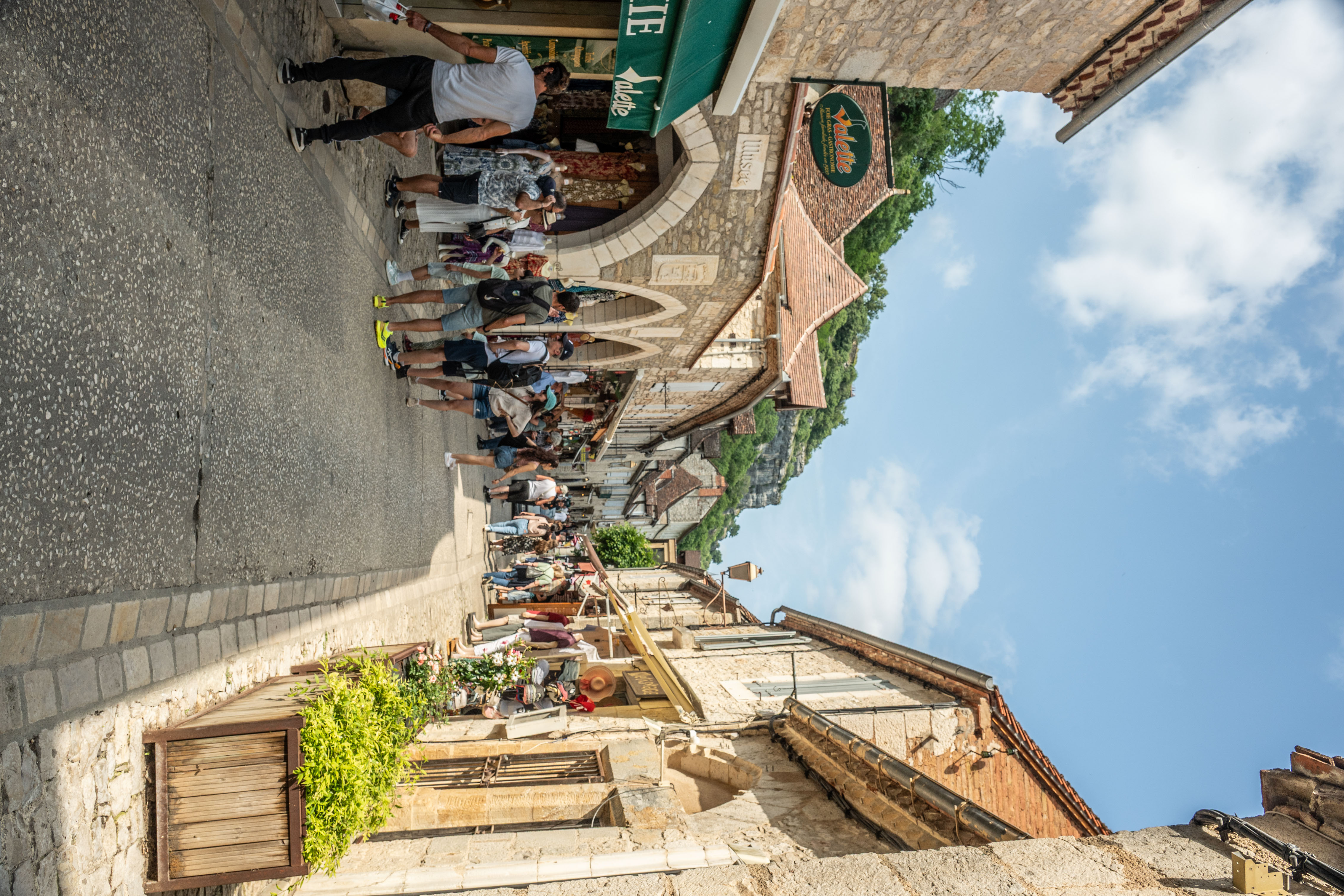 Rue_de_la_Couronnerie,_46500_Rocamadour,_France_Z6iii_06082025_5743.jpg