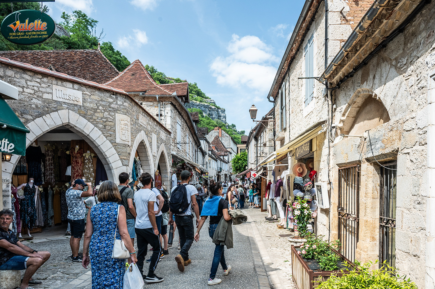 Rue_de_la_Couronnerie,_46500_Rocamadour,_France_Z6iii_06082025_5745.jpg