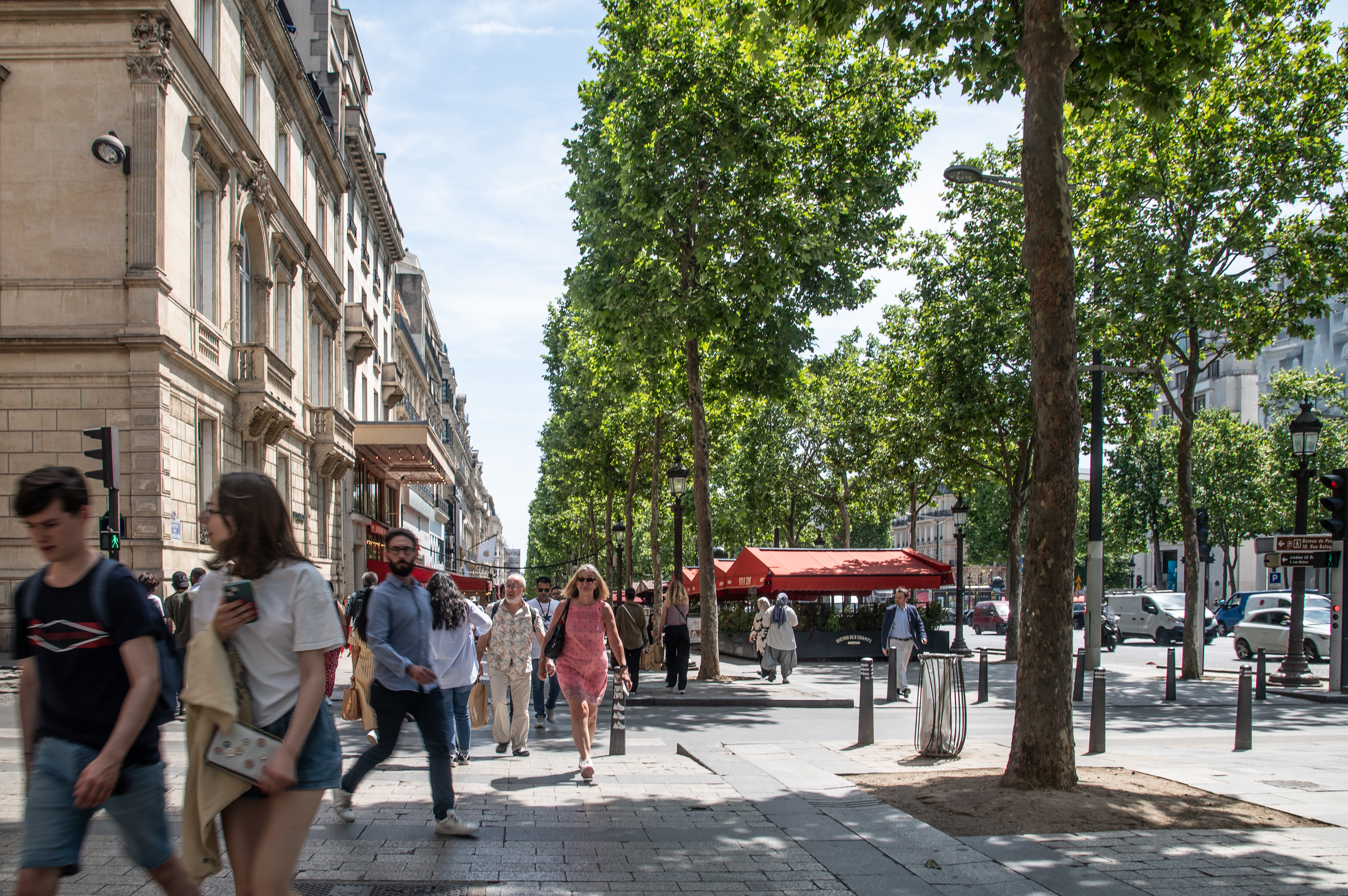 Avenue_des_Champs-Élysées_D780_05182022_668.jpg