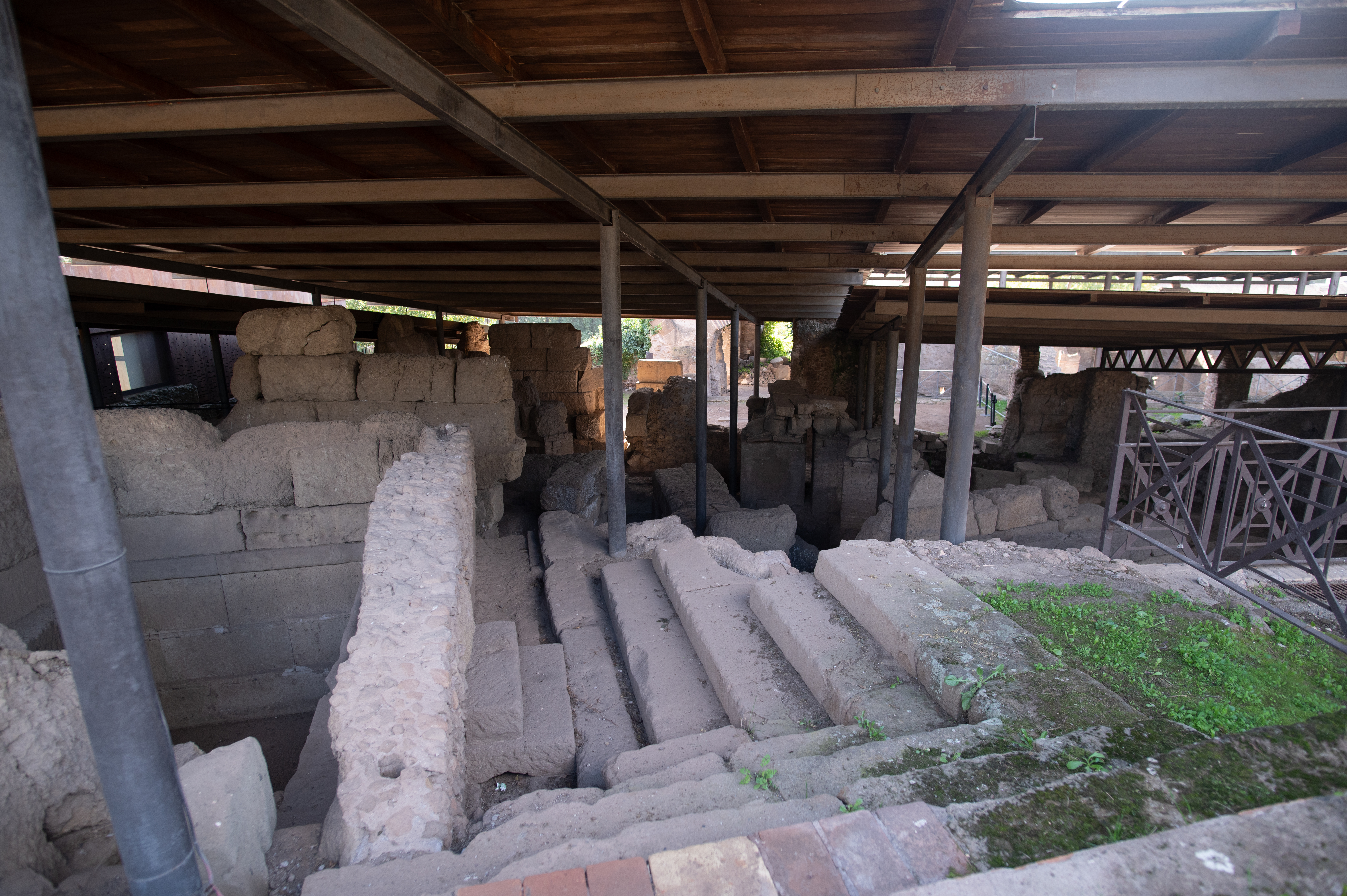 link to page AncientRomeForo5Palatine.html