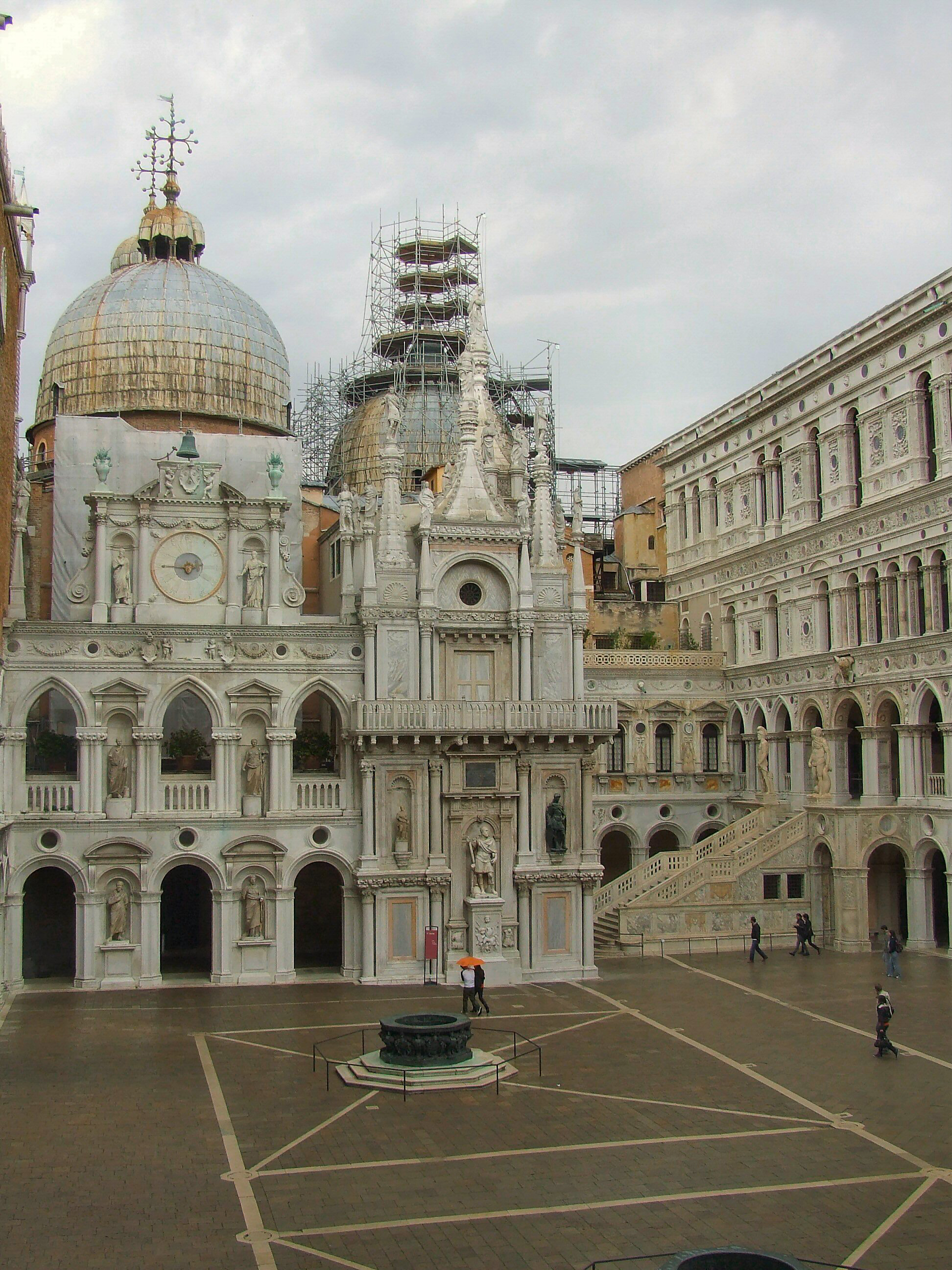 Doges Palace Courtyard