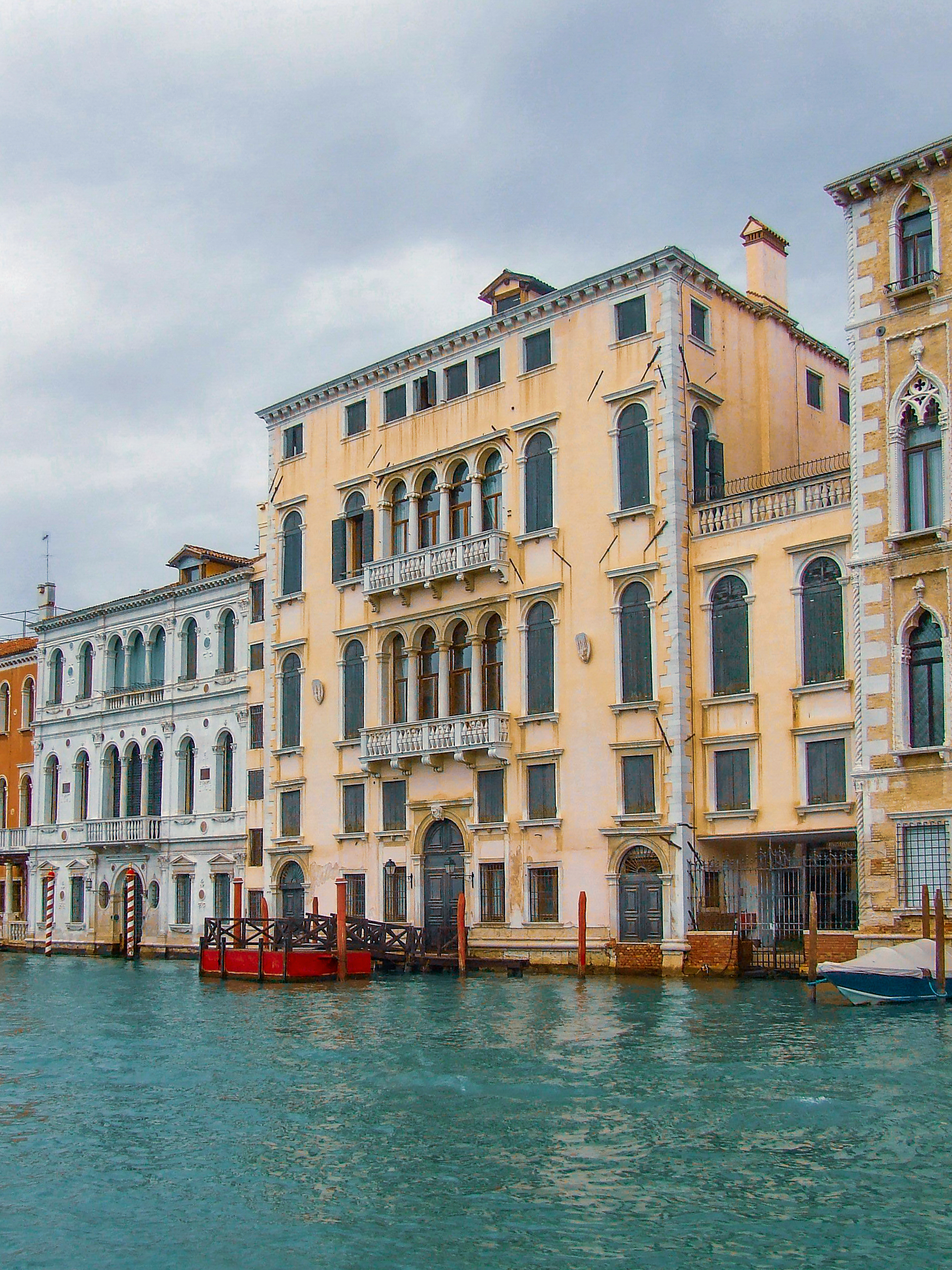 Giustinian Querini Dubois Palace