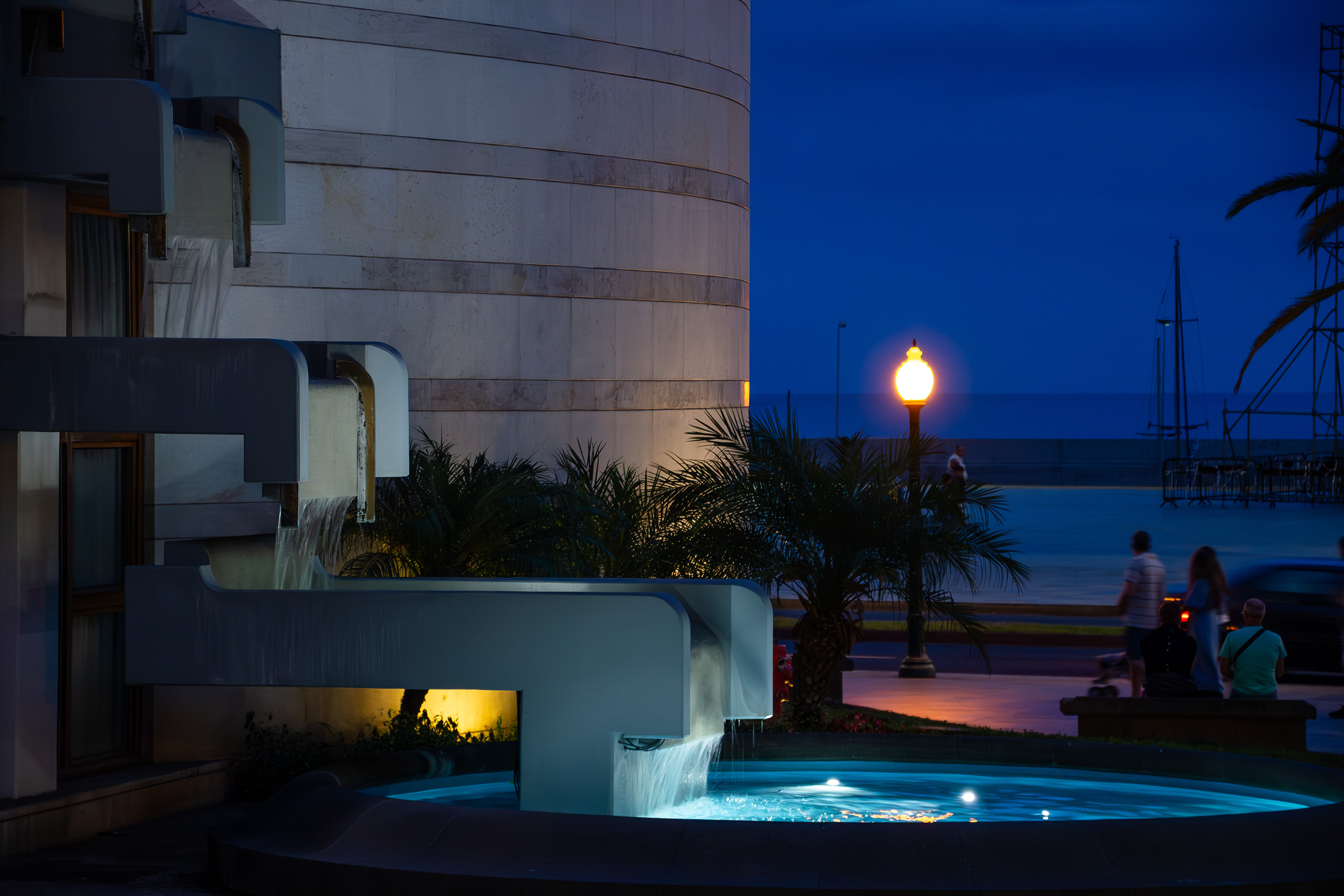 Fonte, Funchal - Biblioteca do Parlamento