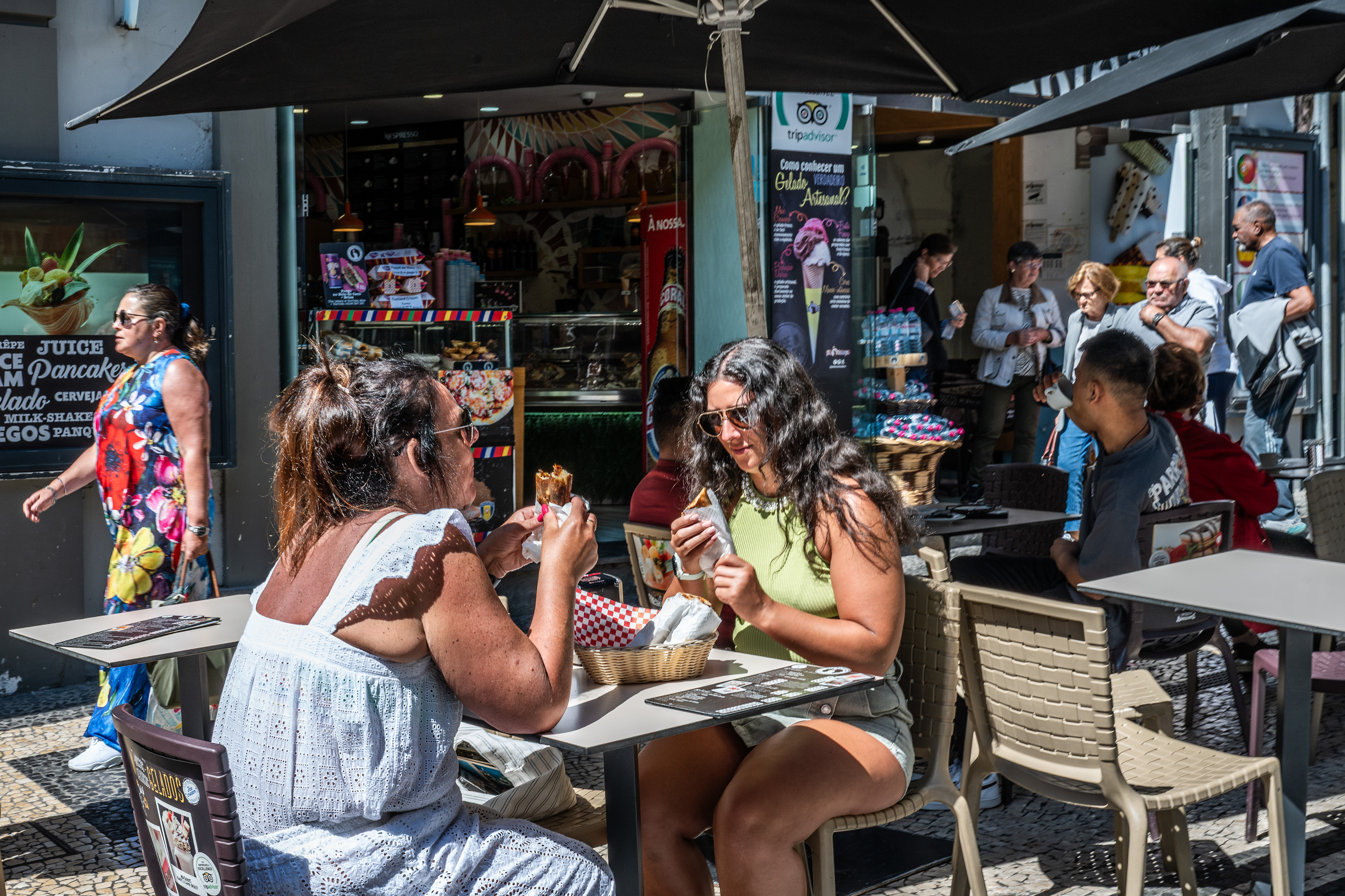 juice, pancakes, beer, and milkshakes