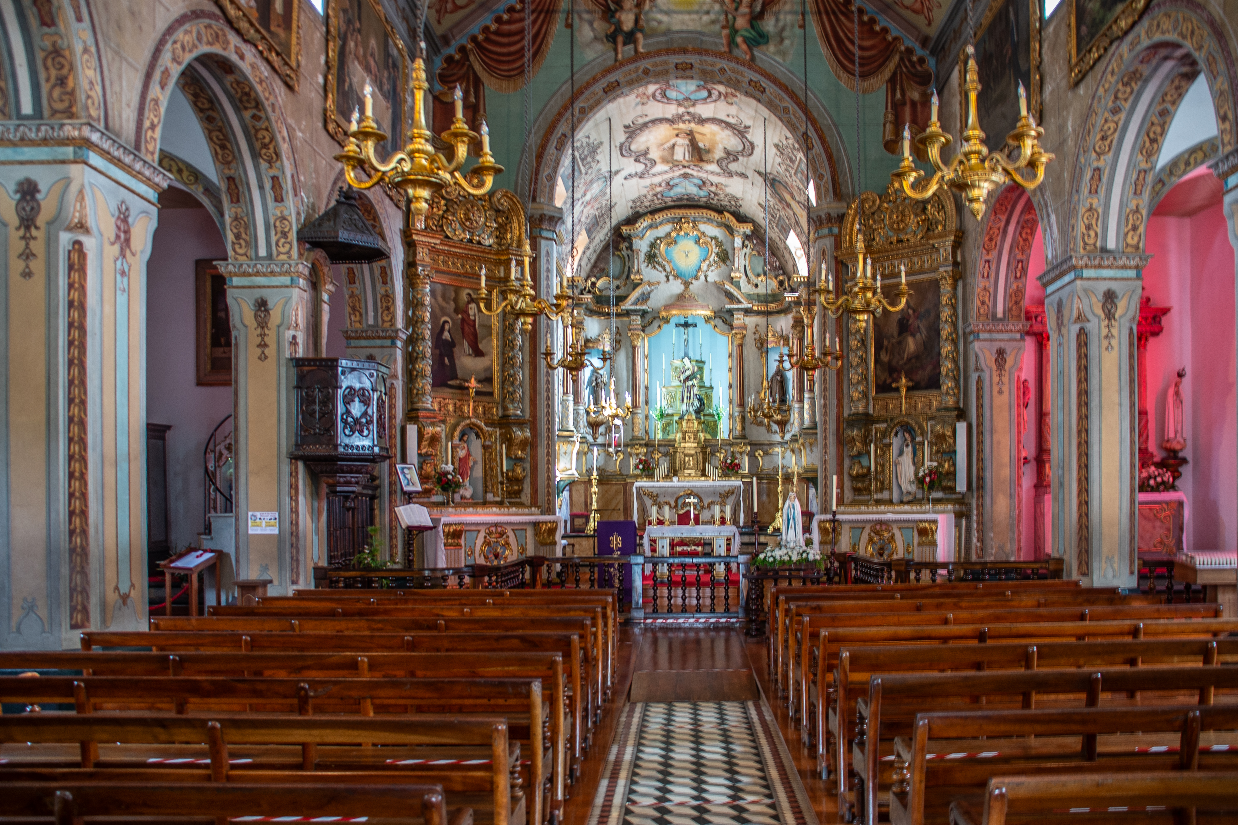 arches, columns, and elaborate decorations