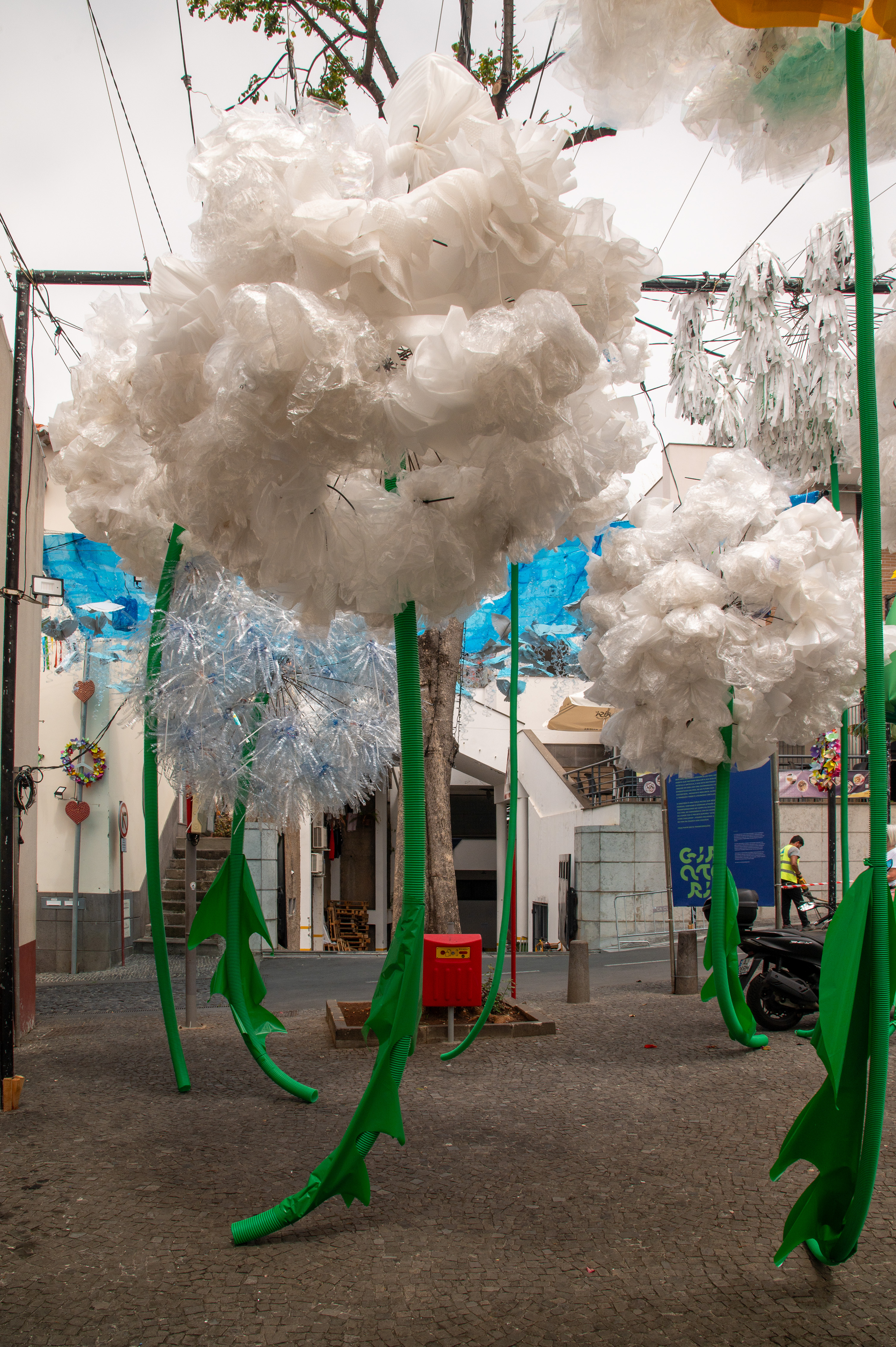 transforming an ordinary street into an artistic space