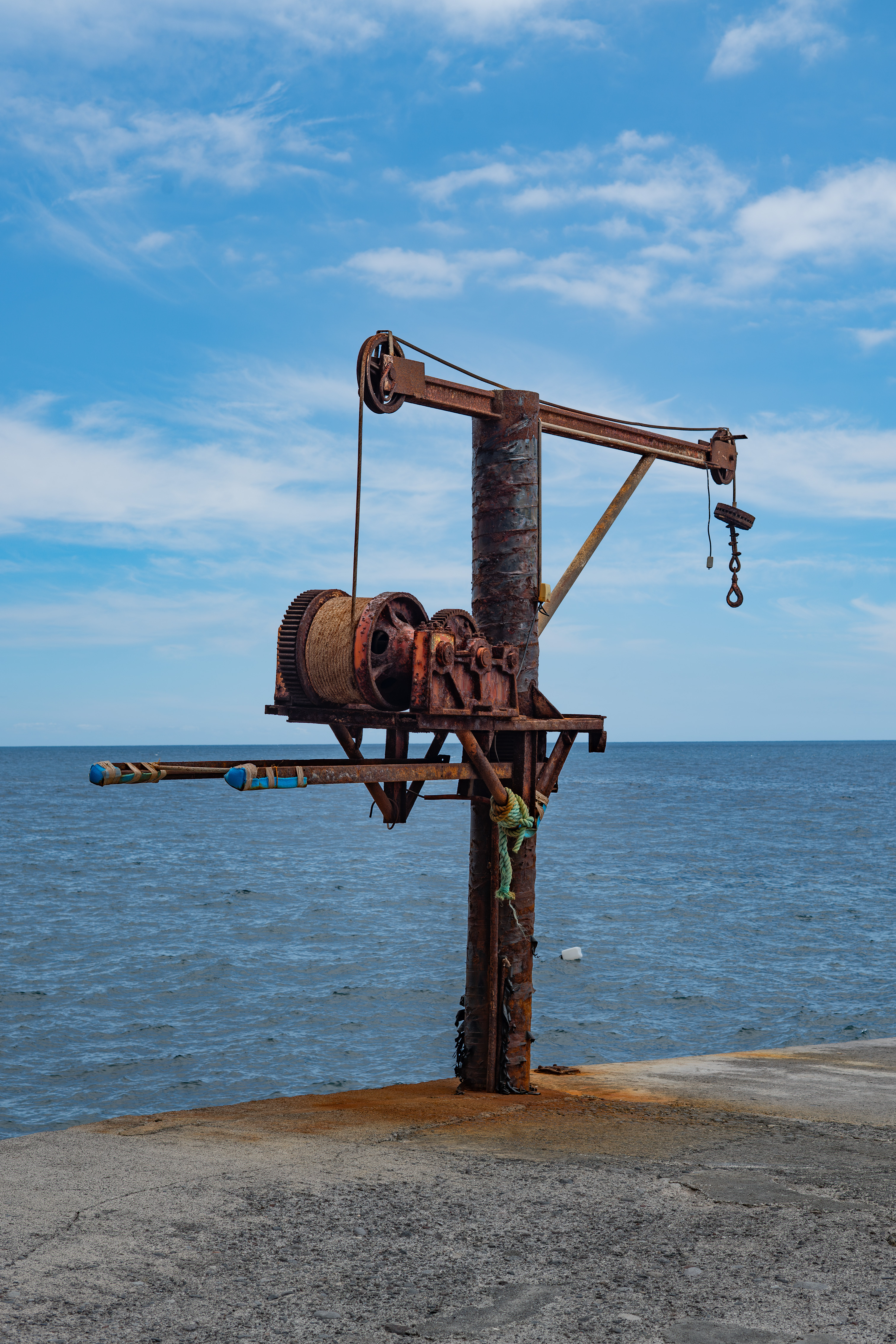 rusted winch mechanism