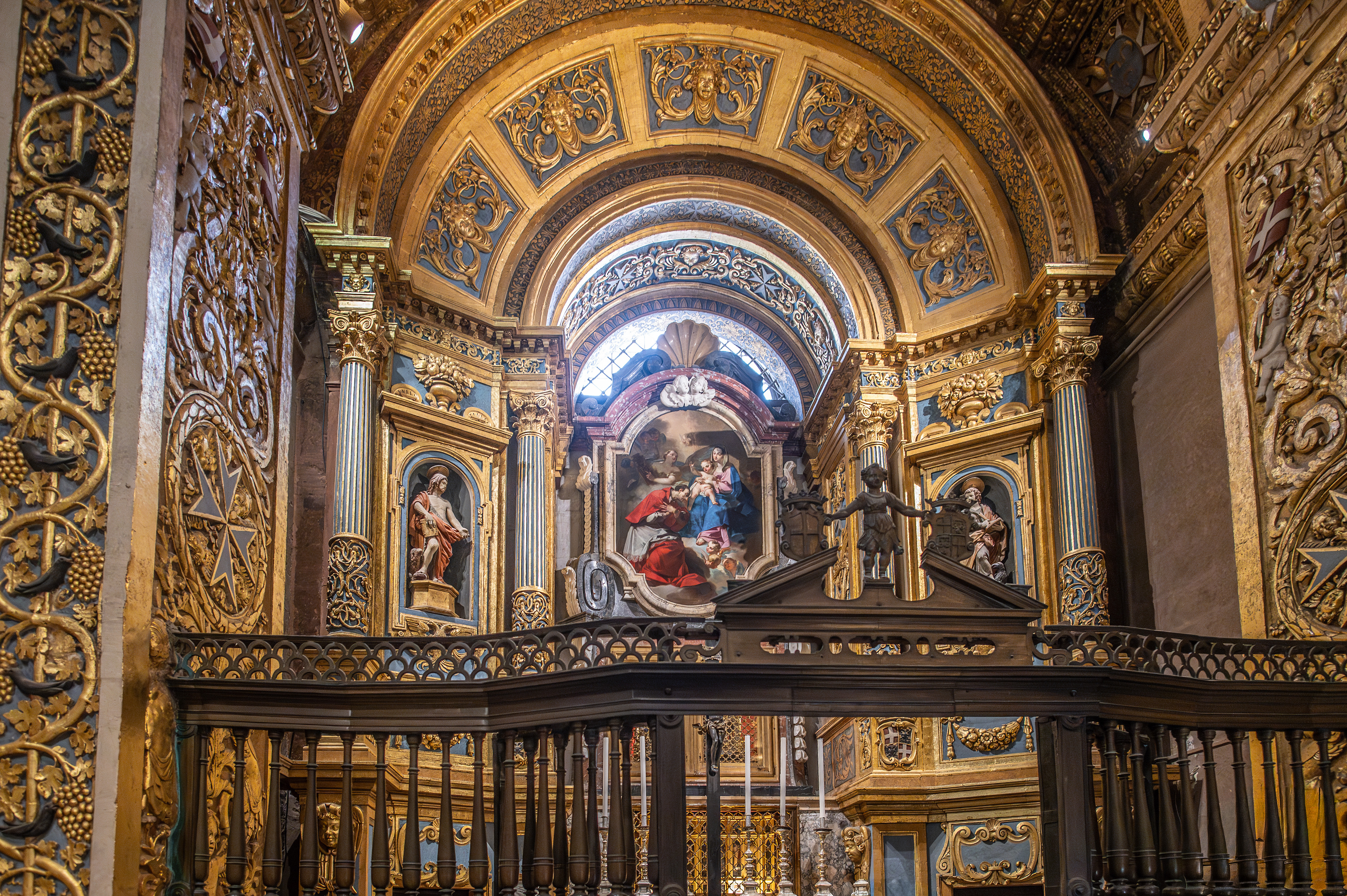 intricate gold decorations