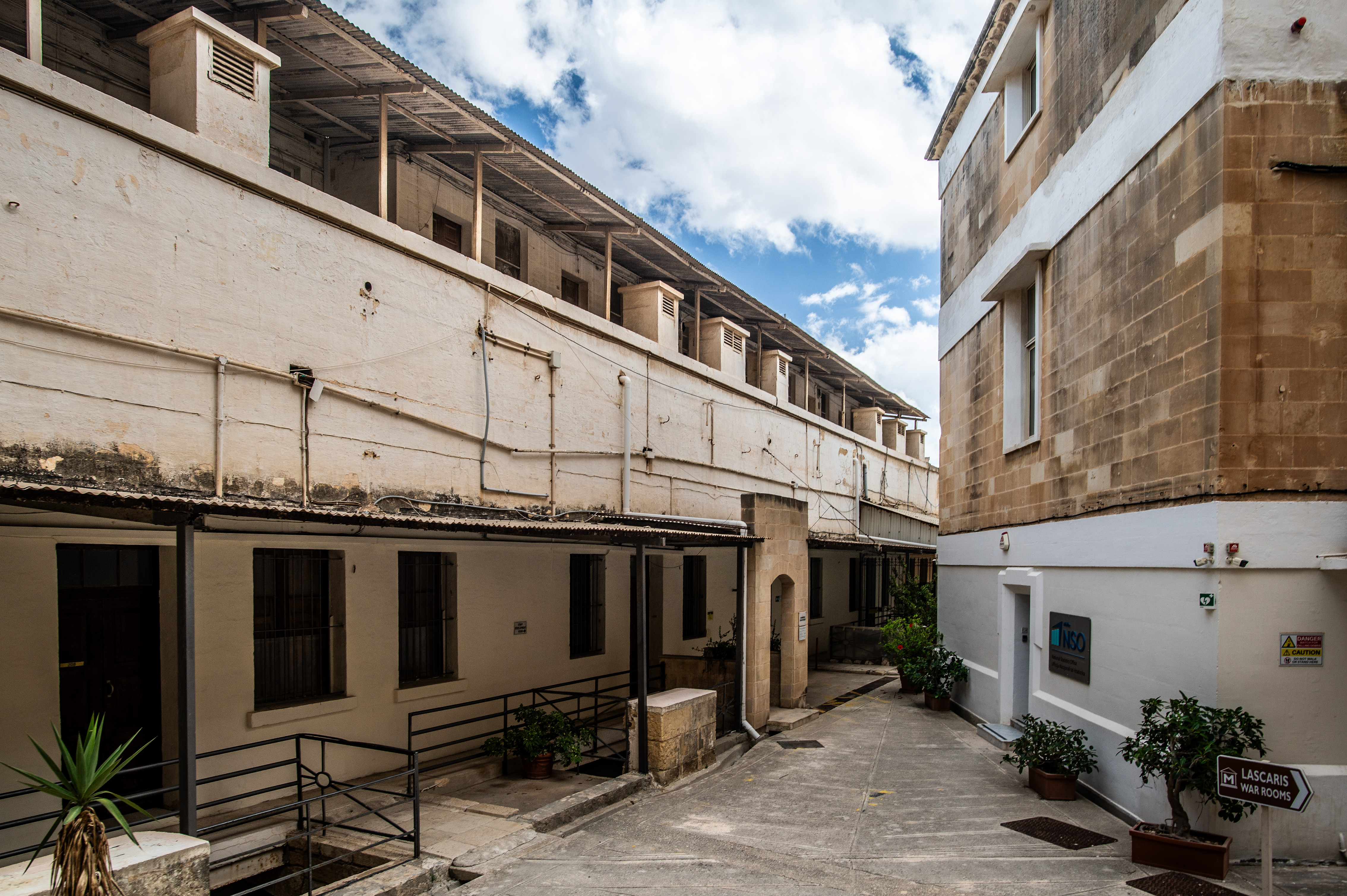 to the 'LASCARIS WAR ROOMS'