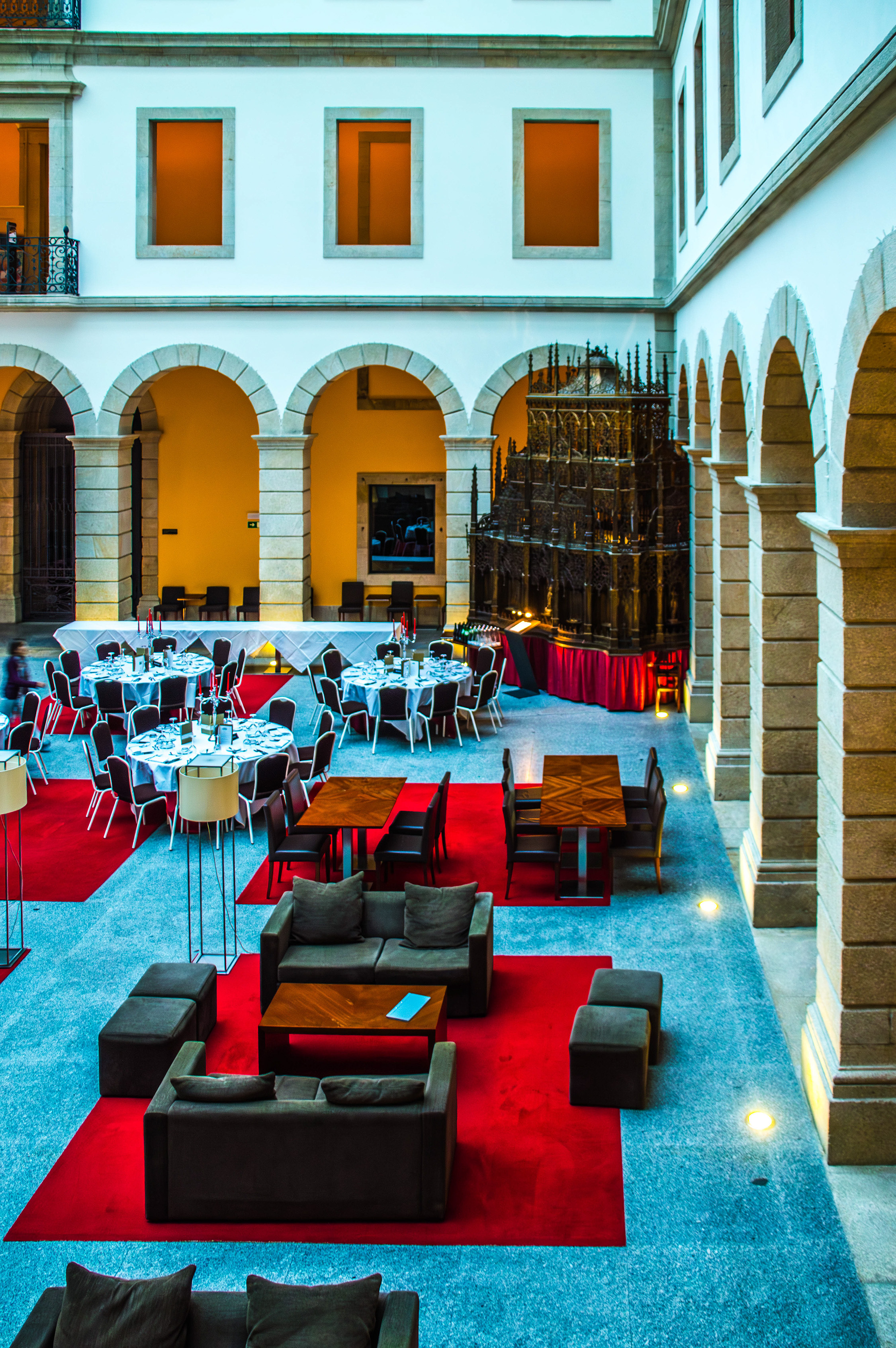 Pousada Hotel Dining Courtyard