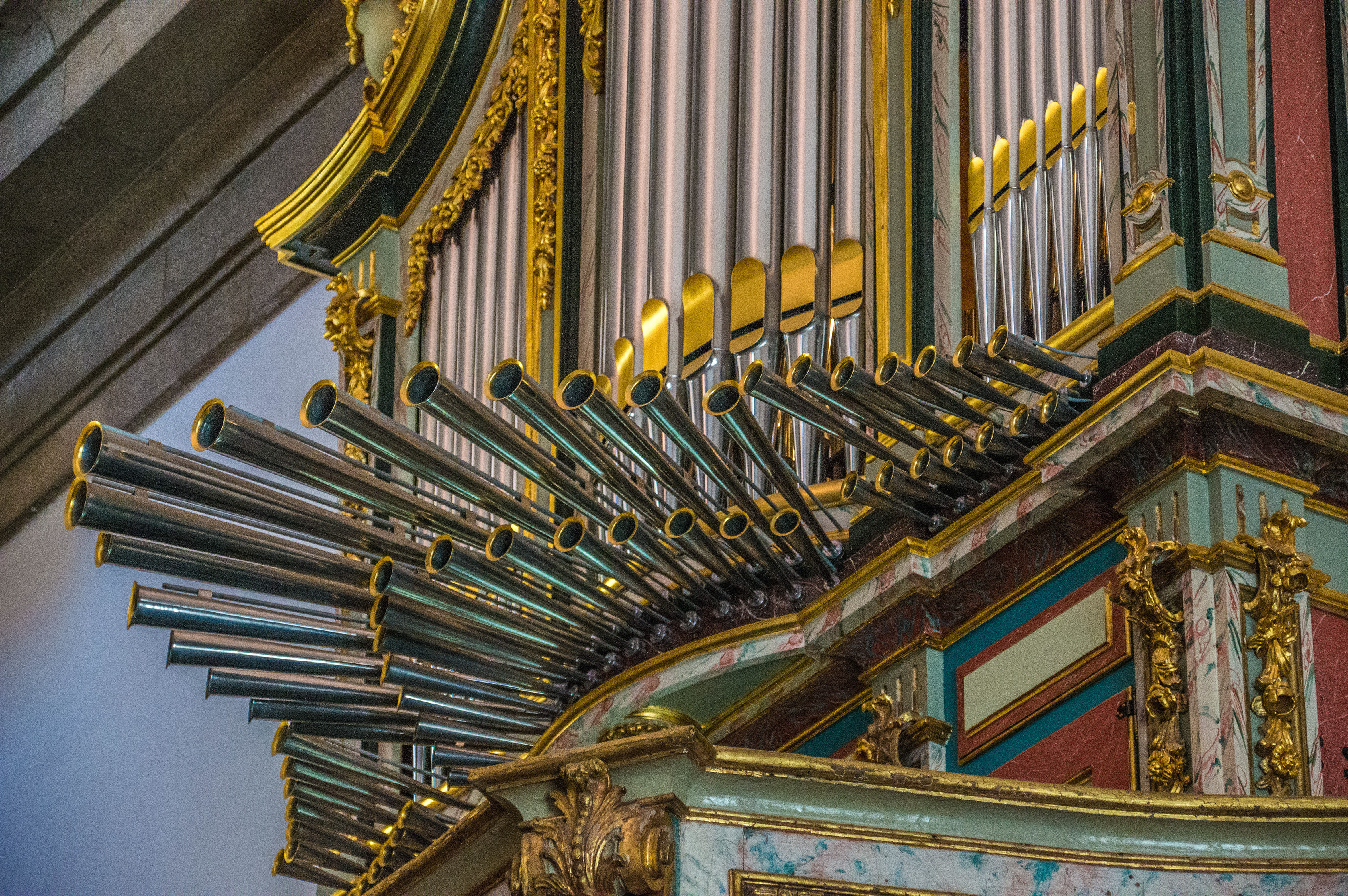 ornate details of a pipe organ
