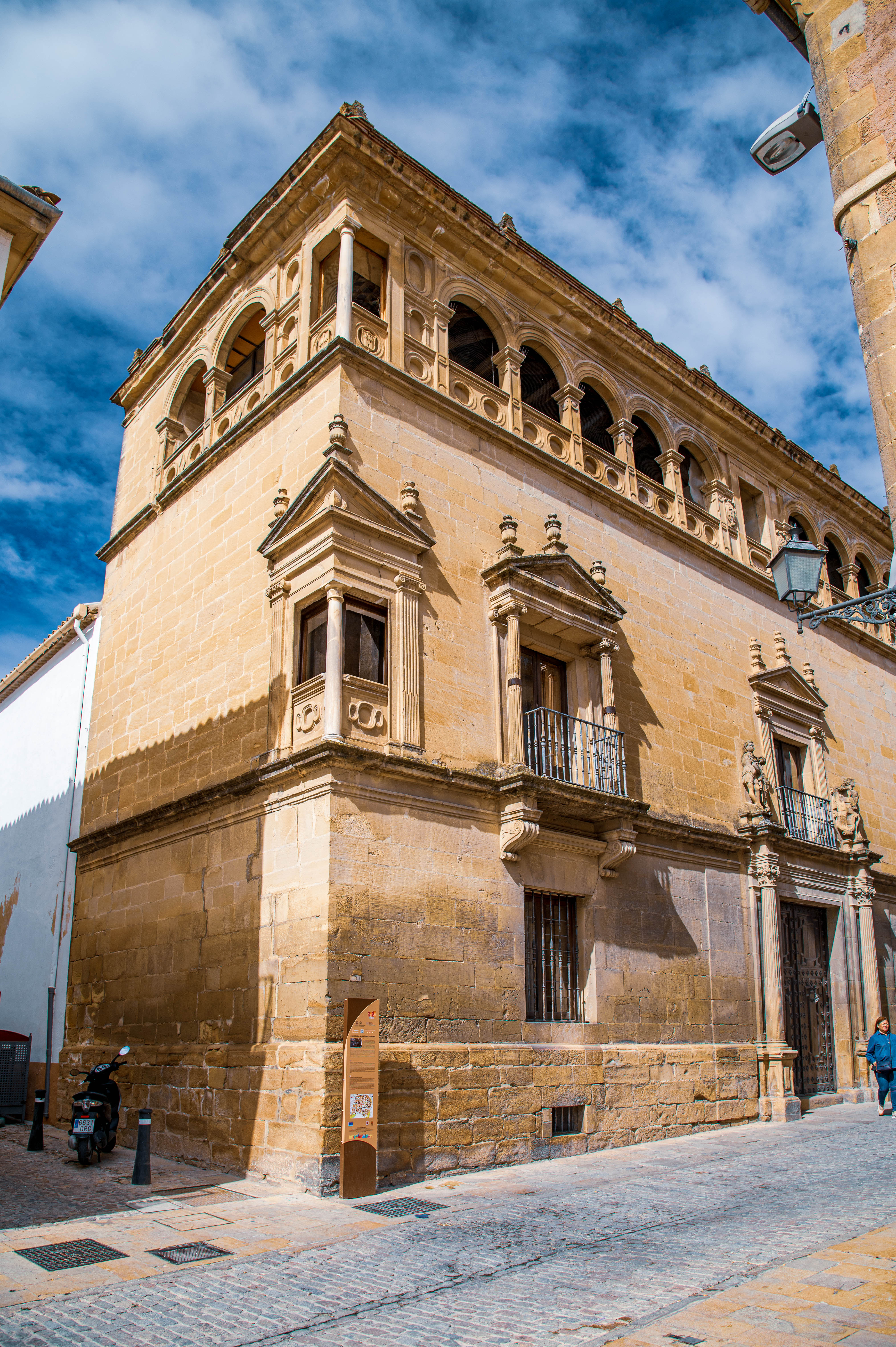 Palacio Vela de los Cobos