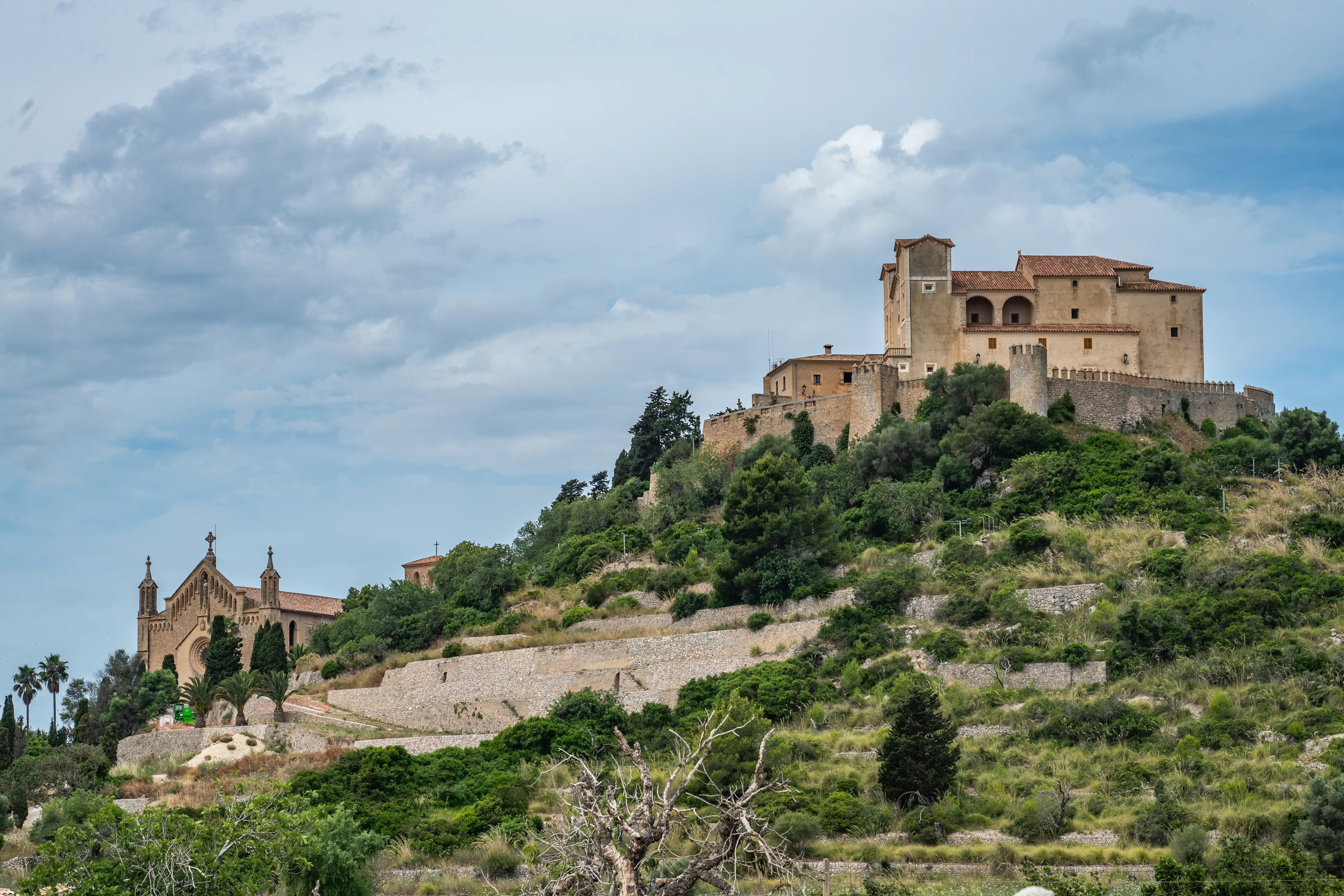 image link to https://www.mgaylard.co.uk/Spain/mallorcacapdapera.html#arta