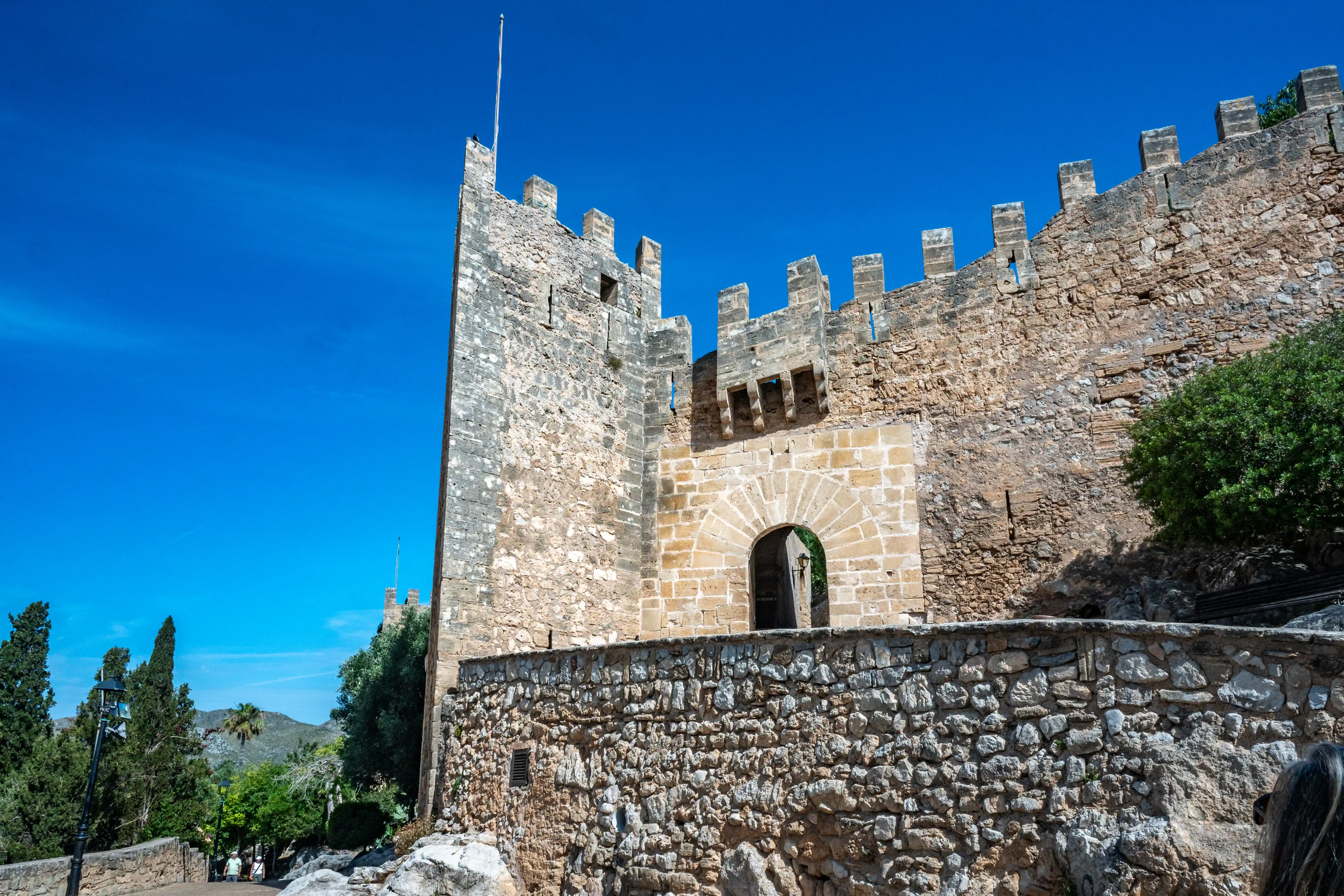 image link to https://www.mgaylard.co.uk/Spain/mallorcacapdapera.html