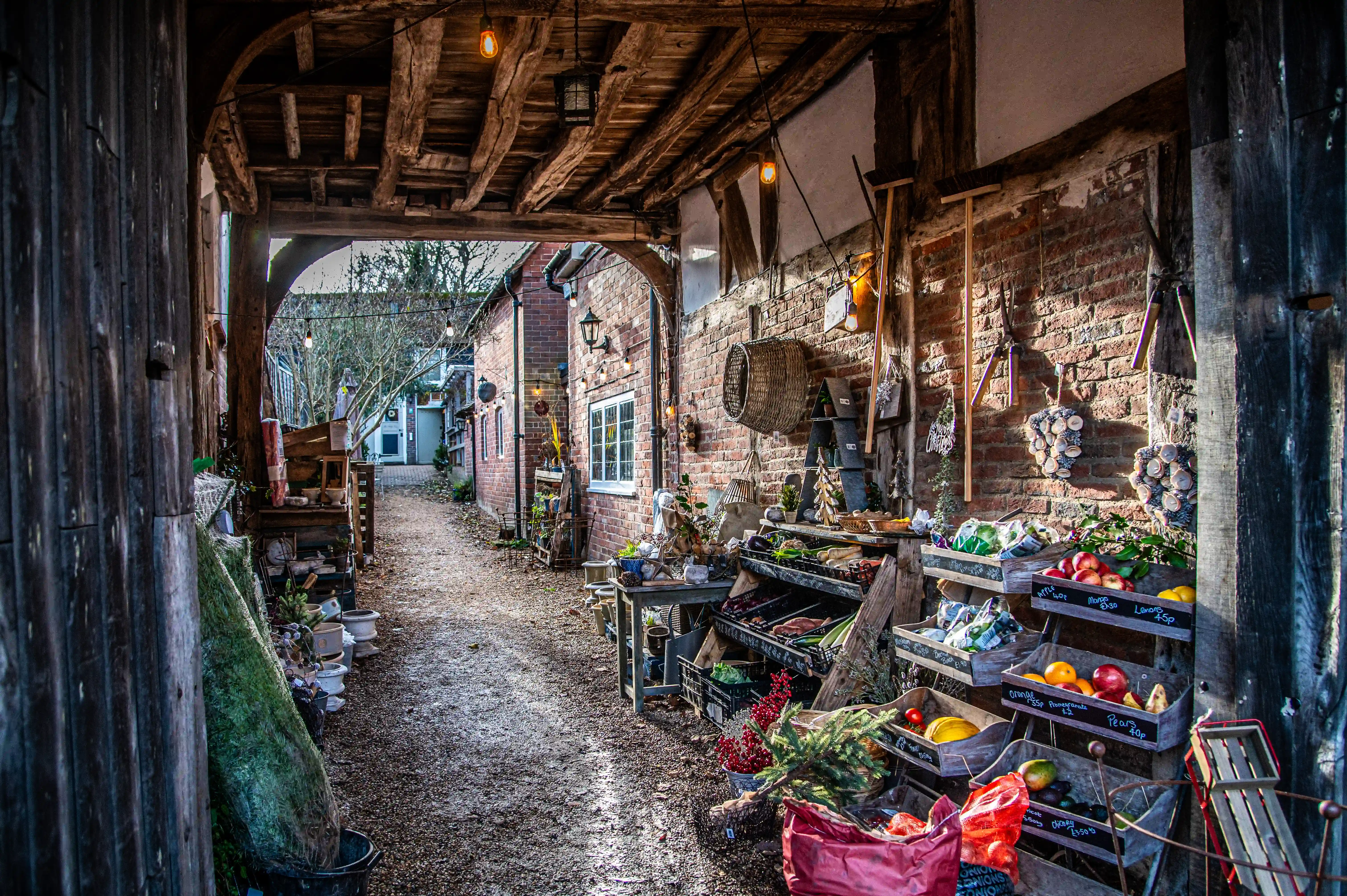 image link to https://www.mgaylard.co.uk/UKUKGallery/KentChiddingstone.html