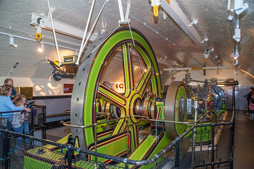 Giant Green Engine Captivates Museum Visitors