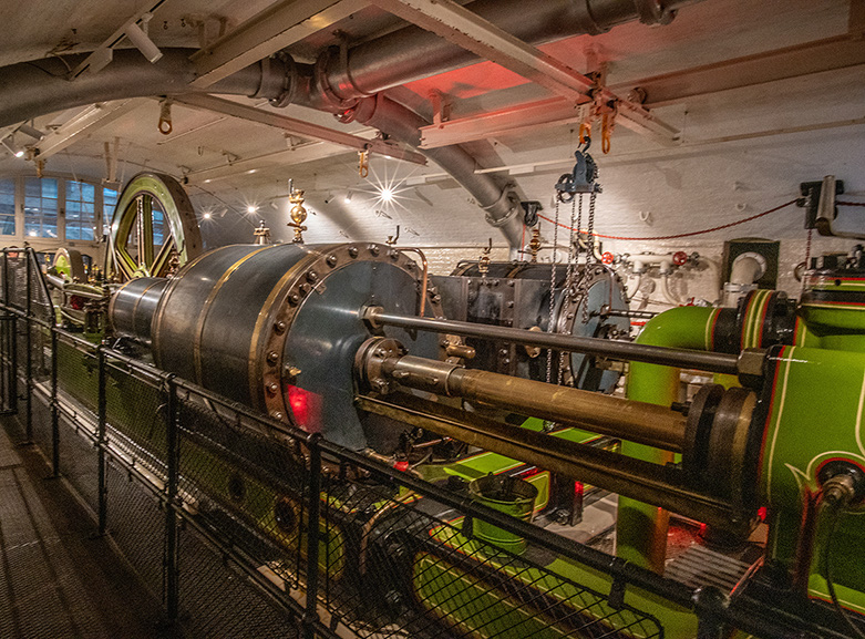 Vintage Engine Exhibition Showcases Industrial Power