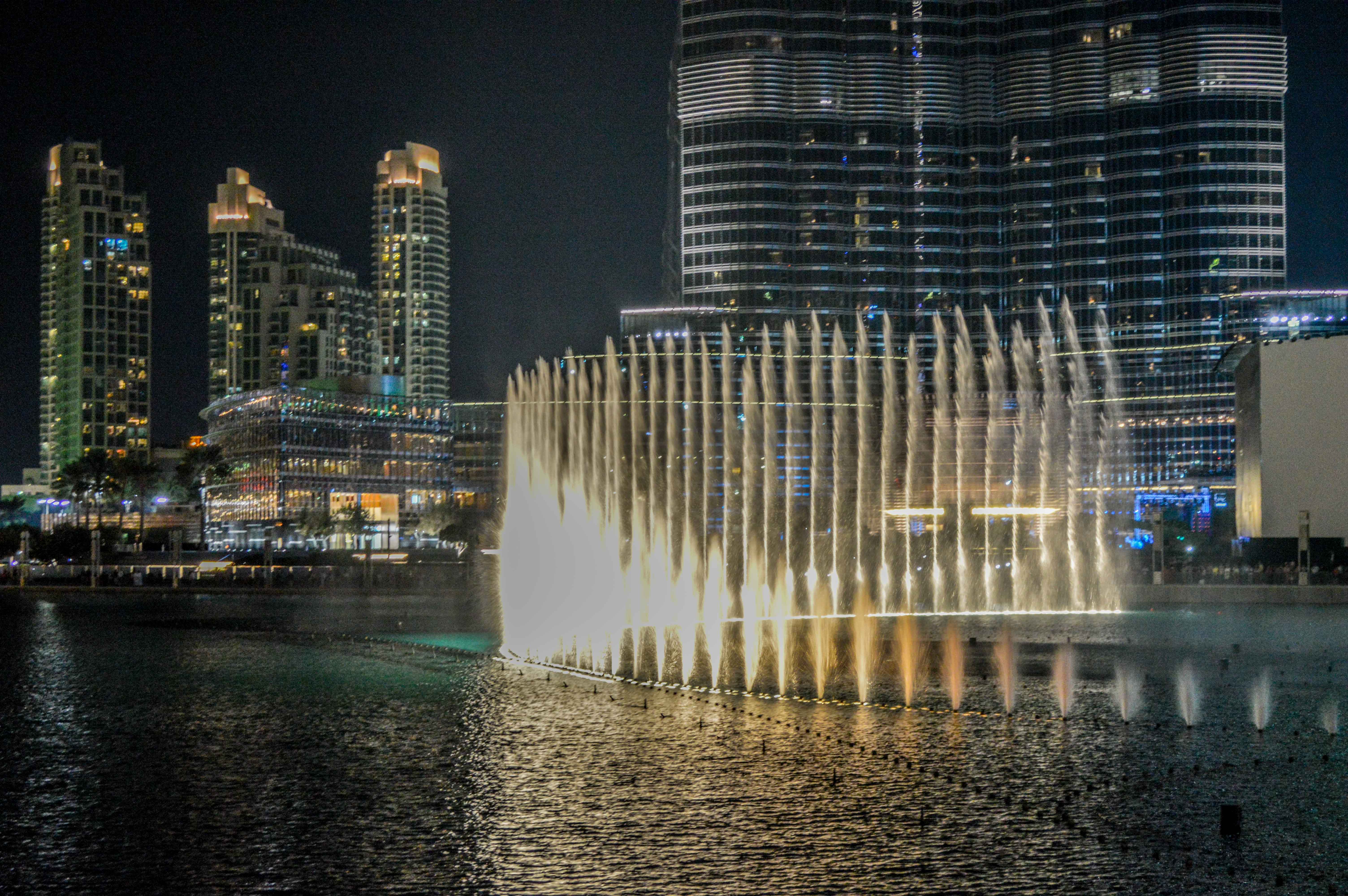 the Dubai Fountain show